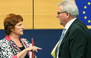 Sharon with Werner Langen MEP, the Rapporteur for EMIR